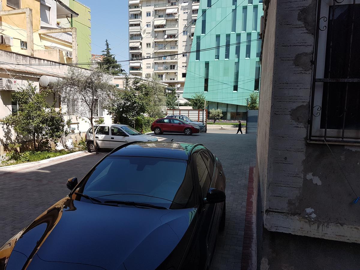 Hotel de Charme Tirana Exterior foto